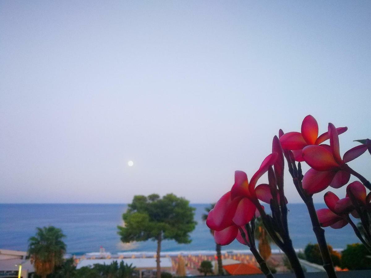 Taormina By The Sea Daire Mazzeo Dış mekan fotoğraf