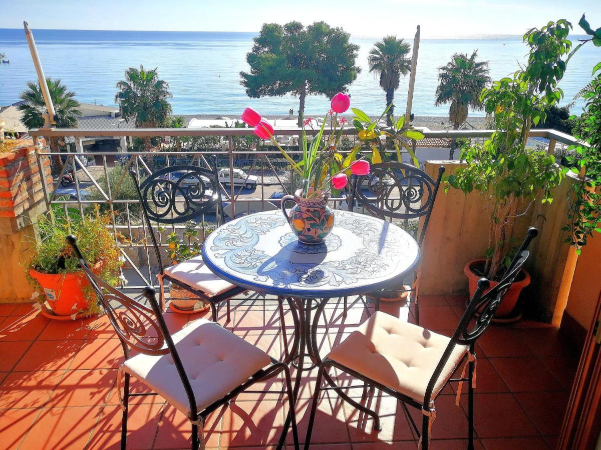 Taormina By The Sea Daire Mazzeo Dış mekan fotoğraf